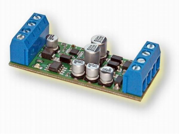 Детальное изображение товара "Передатчик AHD/CVI/TVI по витой паре Cubris AVD711T HD" из каталога оборудования для видеонаблюдения